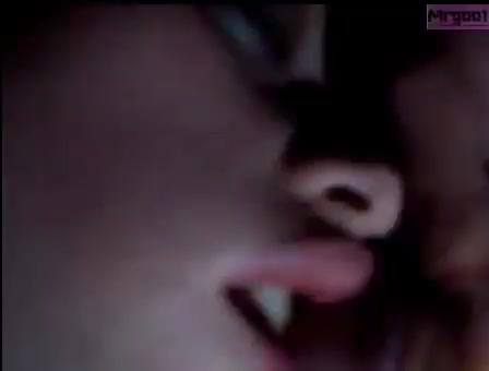 Фото №1 - Сонная девка сосет член и трахается. Папа разбудил дочь и она сонная сосет член и трахается с отцом