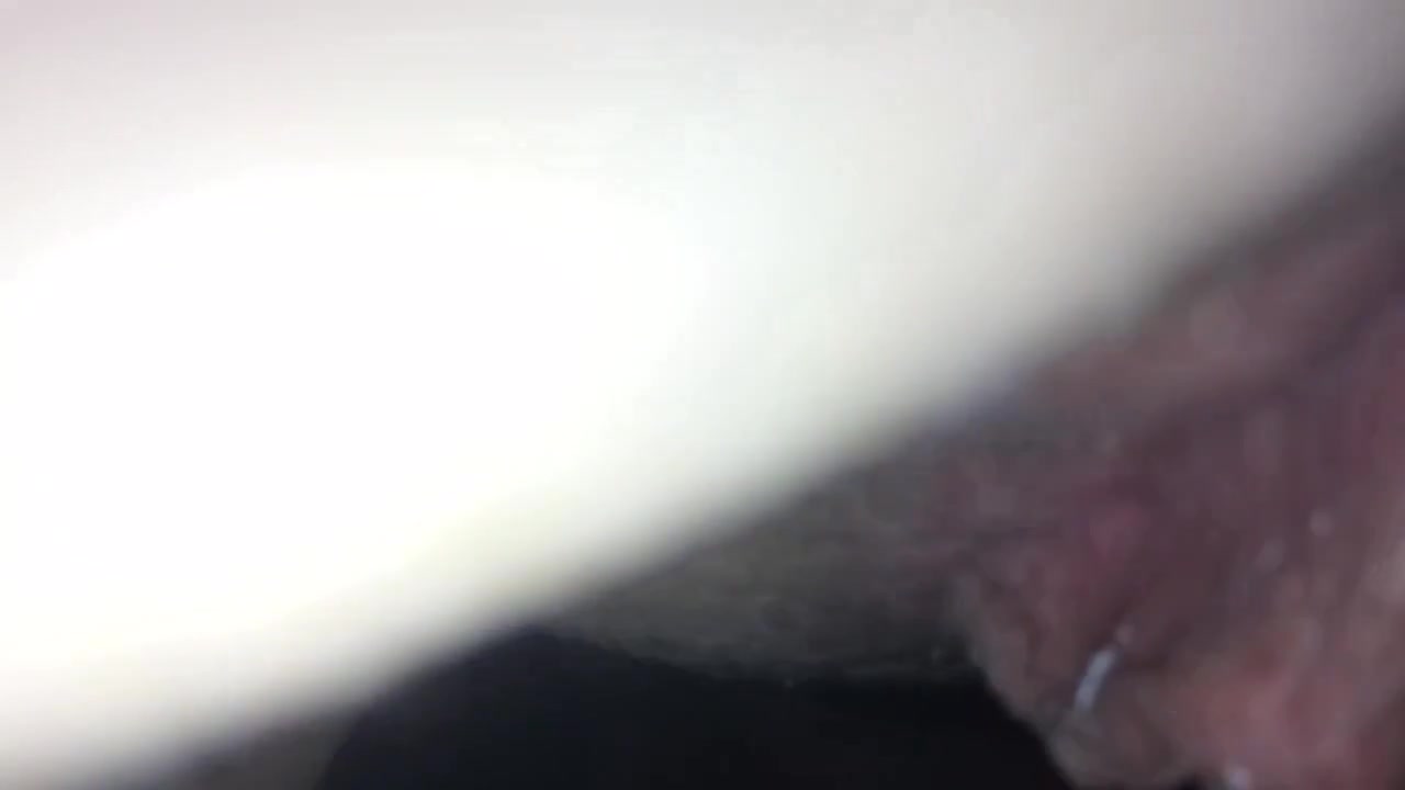 Фото №1 - Пизда крупным планом ( мокрая пизда, крупно пися, пизда в близи к камере )