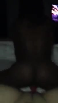 Фото №2 - Черная и белая лесби получают удовольствие без мужчин