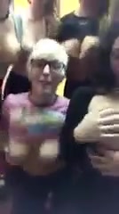 Молодые студентки разделись в видео чате онлайн порно