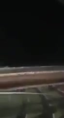 Пассажир делает куни таксистке за рулем