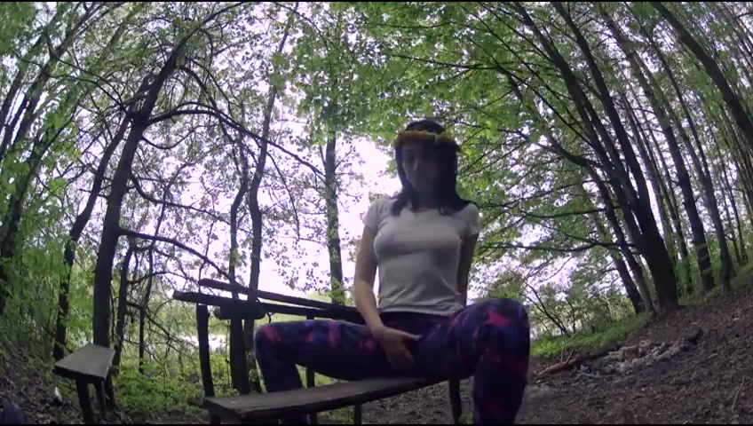 Фото №4 - Такая симпотяжка раздевается на камеру и ласкает себя