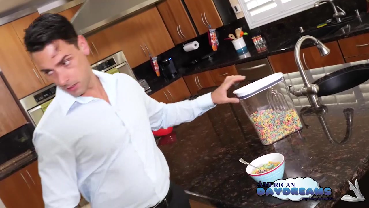 Фото №3 - Подруга дрочит и сосет другу