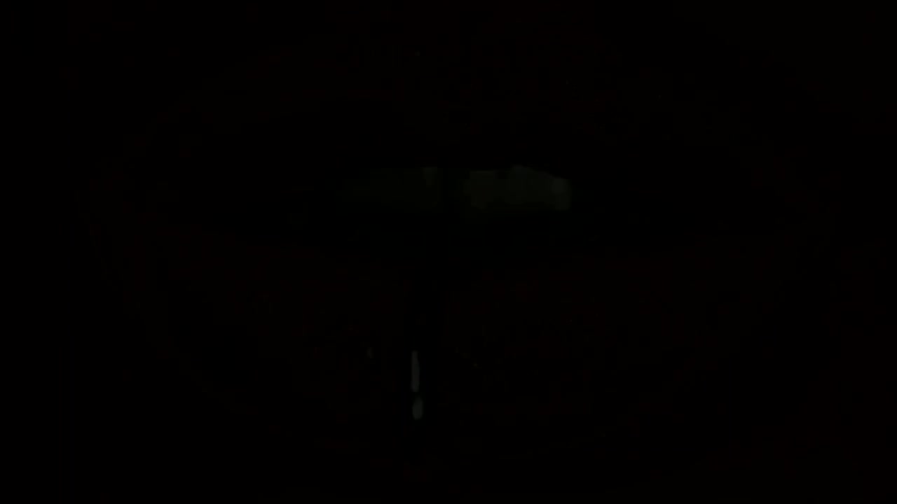 Фото №1 - Хотел ебать женщину в латексе но она разделась