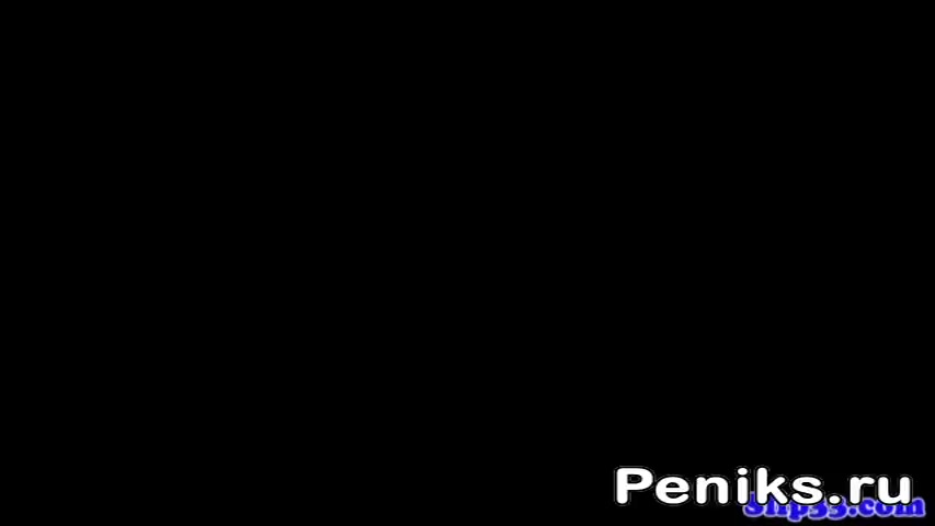 Фото №1 - Домашнее порно - сестра дрочит брату и кончает себе на сиськи