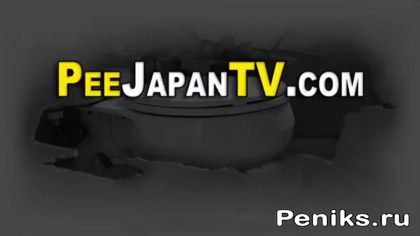 Фото №1 - Девка на толчке сидит из пизды витекает сперма, она ждёт когда вытечет вся сперма из пизды