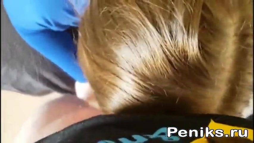 Парень снимает частное порно где трахает раком жопастую