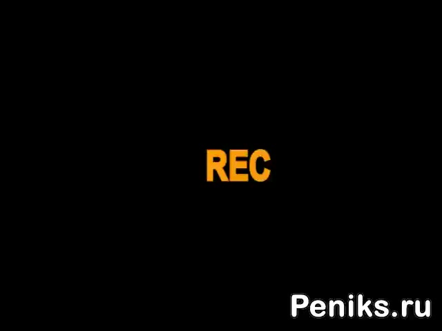 Фото №1 - Малышка мастурбирует в ванне с пеной маленькую писю